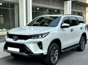 Xe Toyota Fortuner 2.4G 4x2 AT Legender 2021