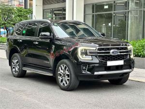 Xe Ford Everest Titanium Plus 2.0L 4x4 AT 2023