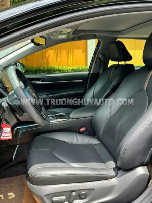 Xe Toyota Camry 2.0Q 2022