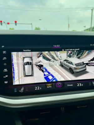 Xe Volkswagen Touareg Luxury 2.0 TSI 2023