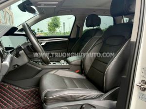 Xe Volkswagen Touareg Luxury 2.0 TSI 2023